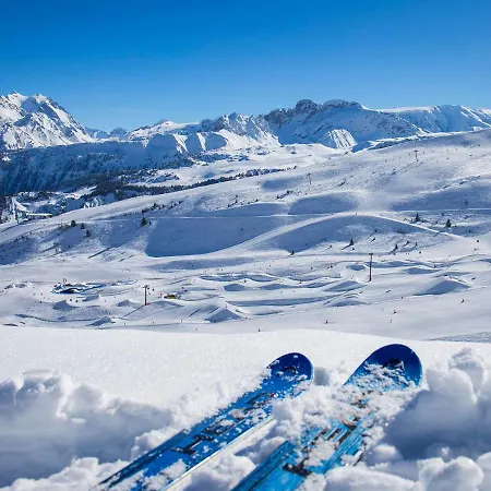 Apartment Skis Aux Pieds, 6 Pers, 2 Pieces Cabine, Balcon, La Tania - Fr-1-182a-7 *