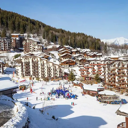 Apartment Skis Aux Pieds, 6 Pers, 2 Pieces Cabine, Balcon, La Tania - Fr-1-182a-7 *