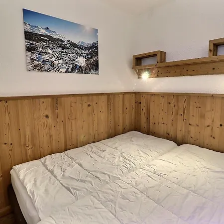 2 Pieces + Cabine, Skis Aux Pieds - Fr-1-182a-7 Куршевель